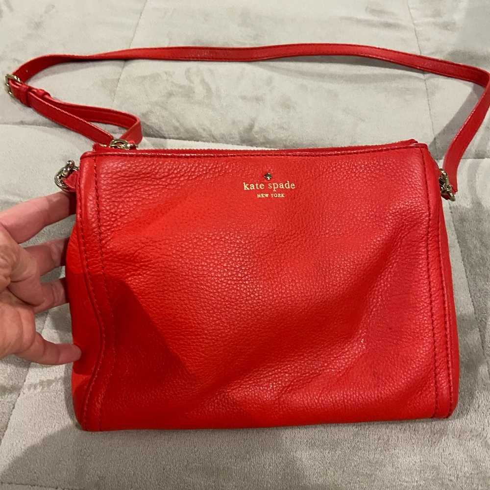 Kate spade purse with gold hardware, beautiful!